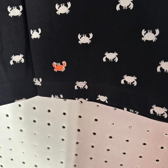 829 NWT Hue sleep or lounge bermuda shorts in Crab Poppers design - Picture 4 of 7